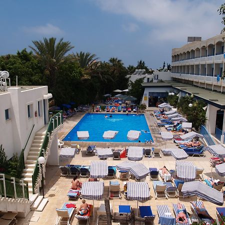 Paphiessa Hotel & Apartments Пафос Екстериор снимка